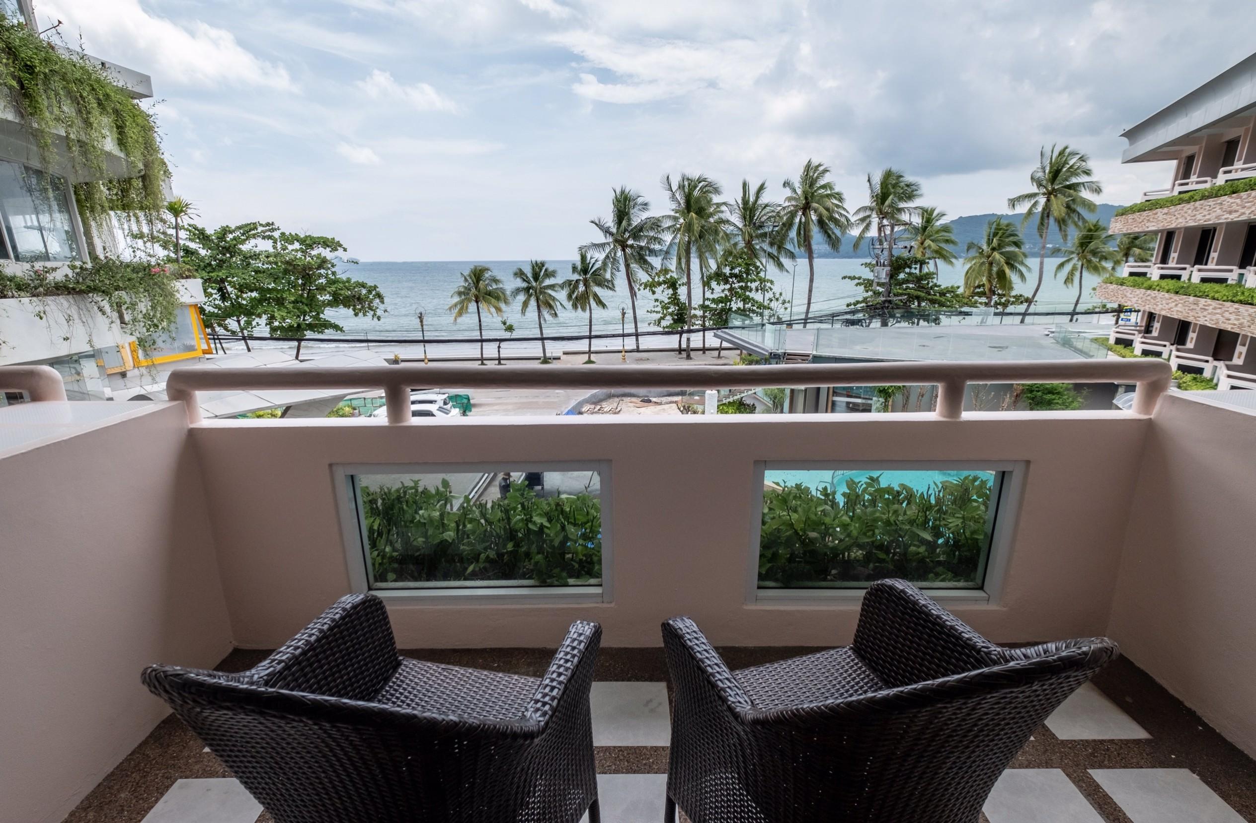 Homm Bliss Southbeach Patong Екстер'єр фото