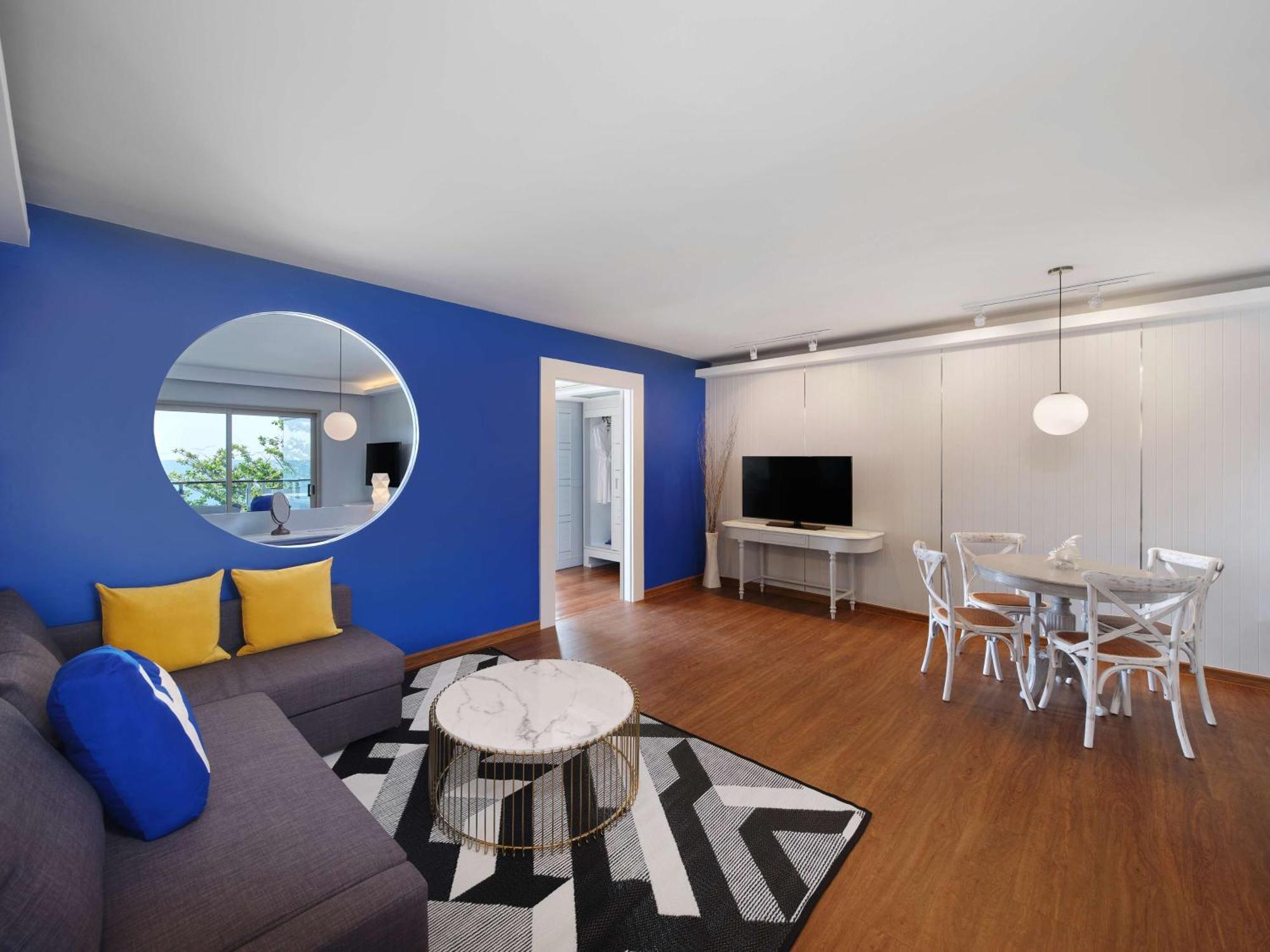 Homm Bliss Southbeach Patong Екстер'єр фото